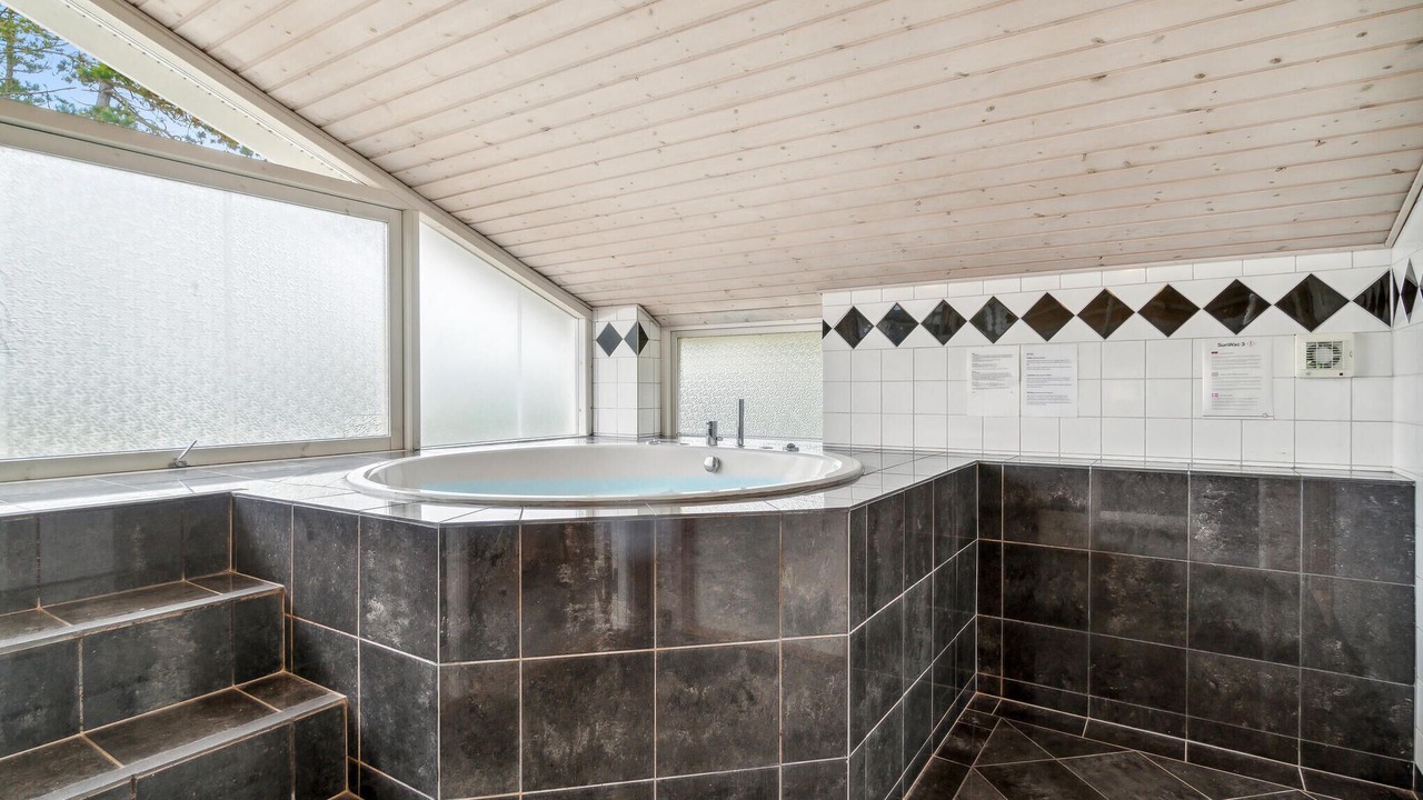 Photo of Bathroom in Elsegarde Strand