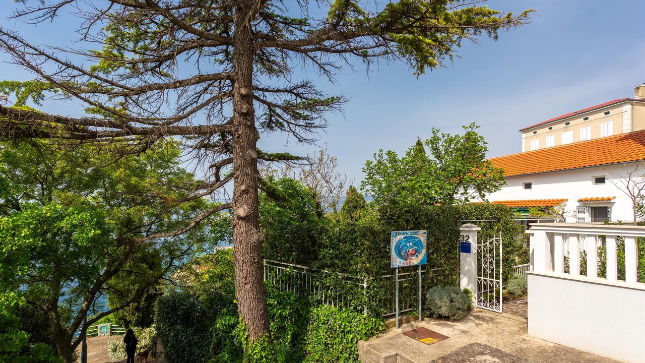 Photo of Others in Omisalj