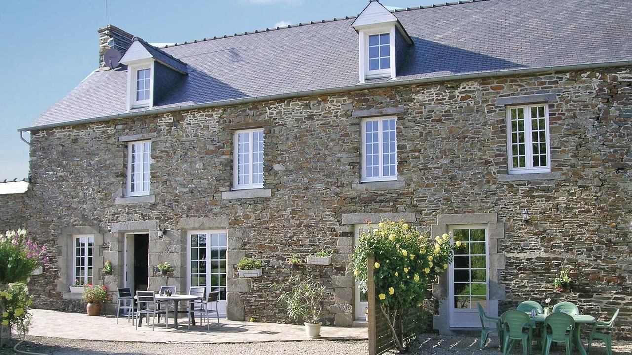 Photo of Outdoor in Roz-Landrieux