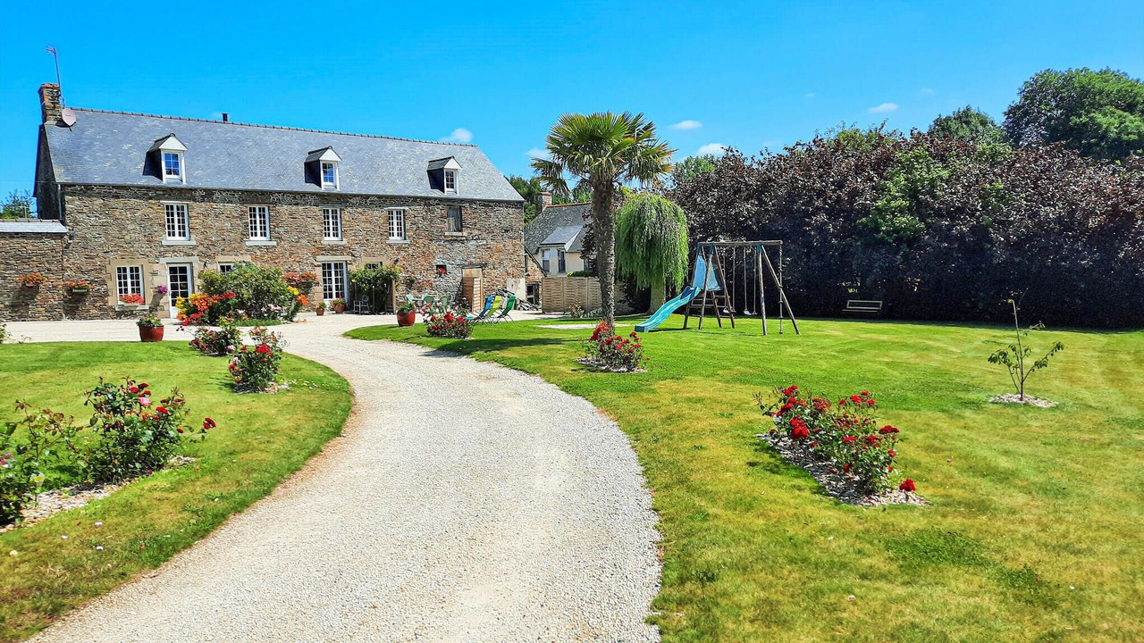 Photo of Others in Roz-Landrieux