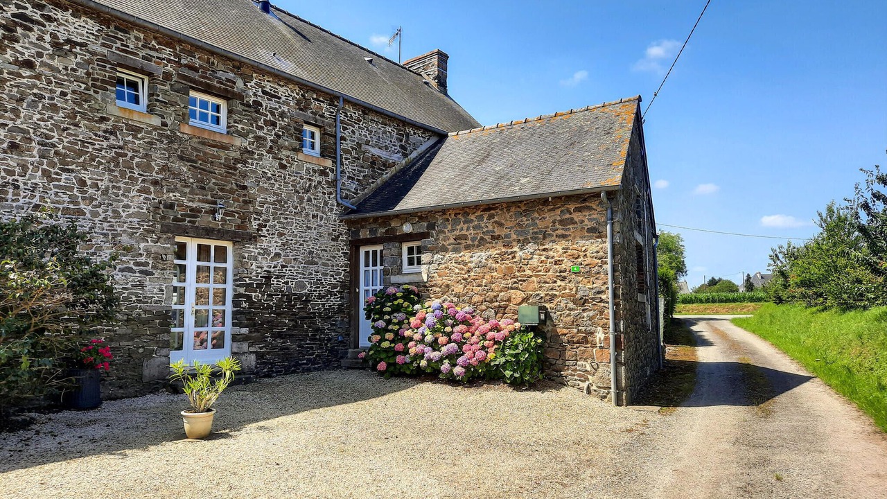 Photo of Others in Roz-Landrieux