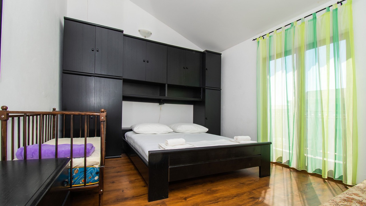 Photo of Bedroom in Srima