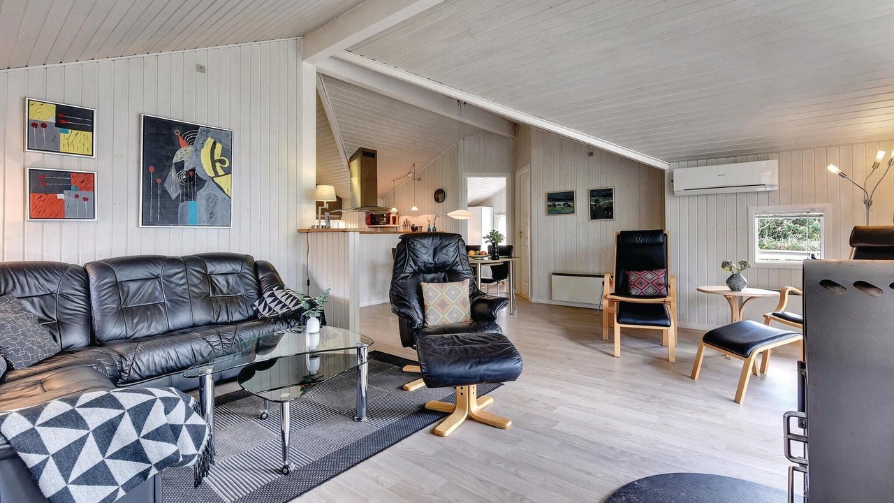 Photo of Bedroom in Henne Strand