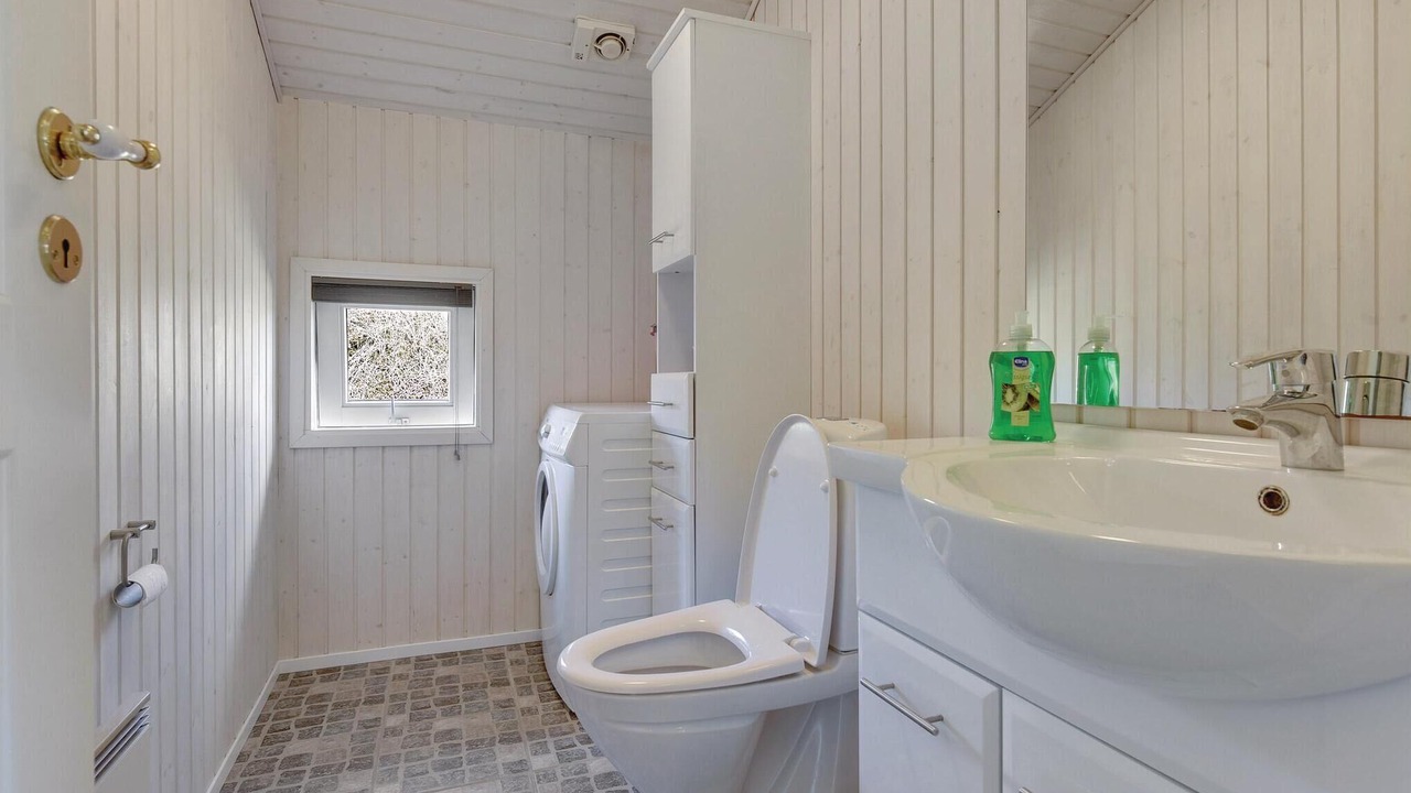 Photo of Bathroom in Henne Strand