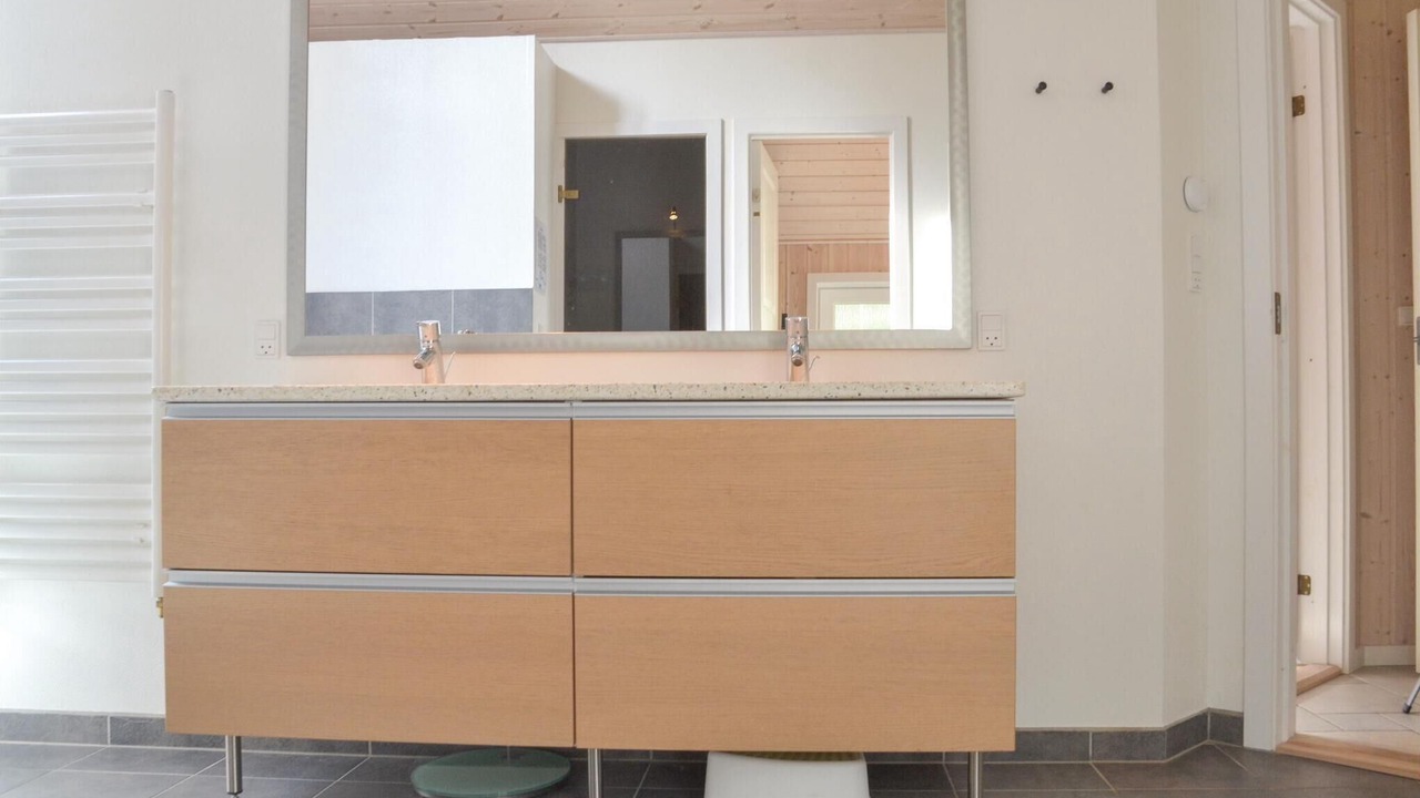 Photo of Bathroom in Oksbol