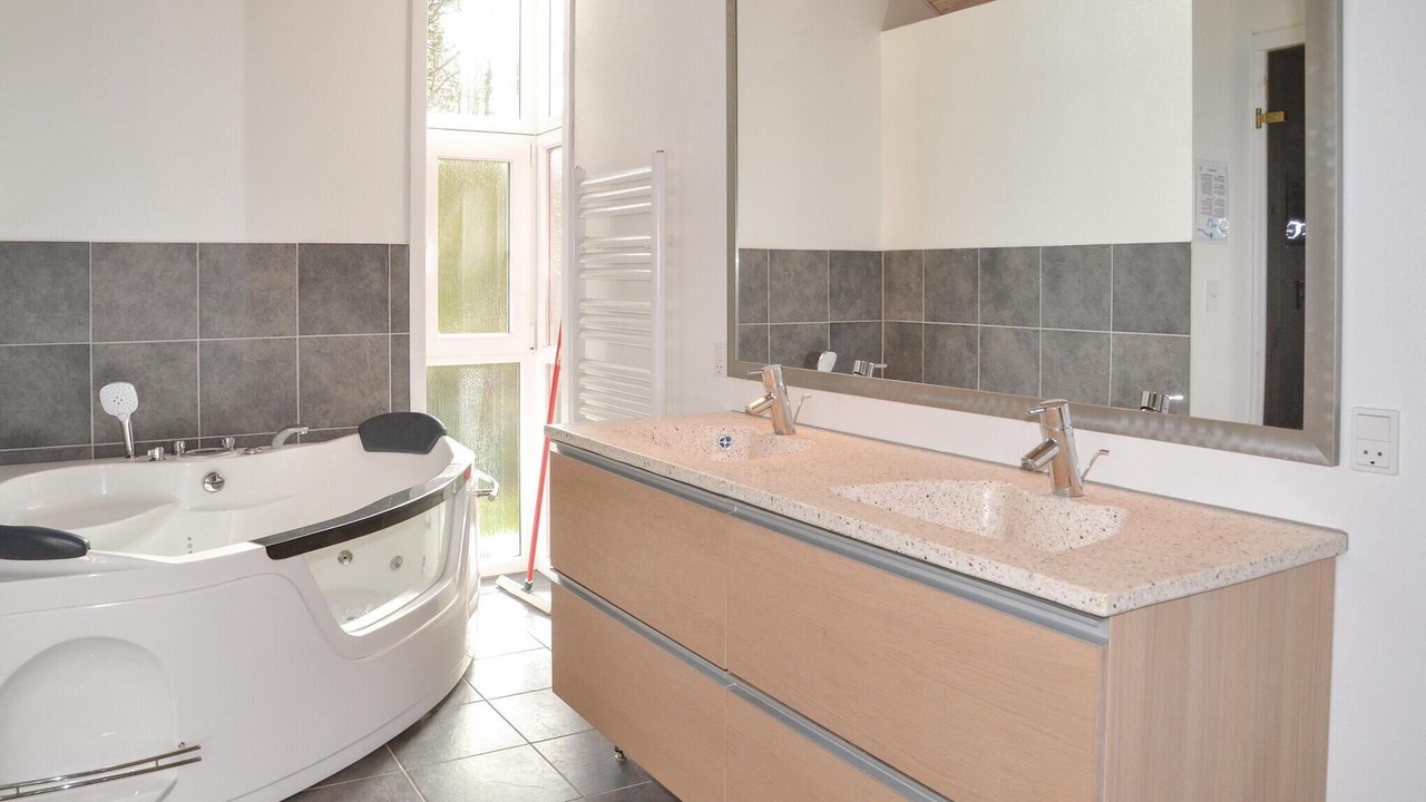 Photo of Bathroom in Oksbol