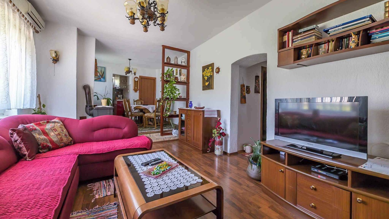 Photo of Livingroom in Baska