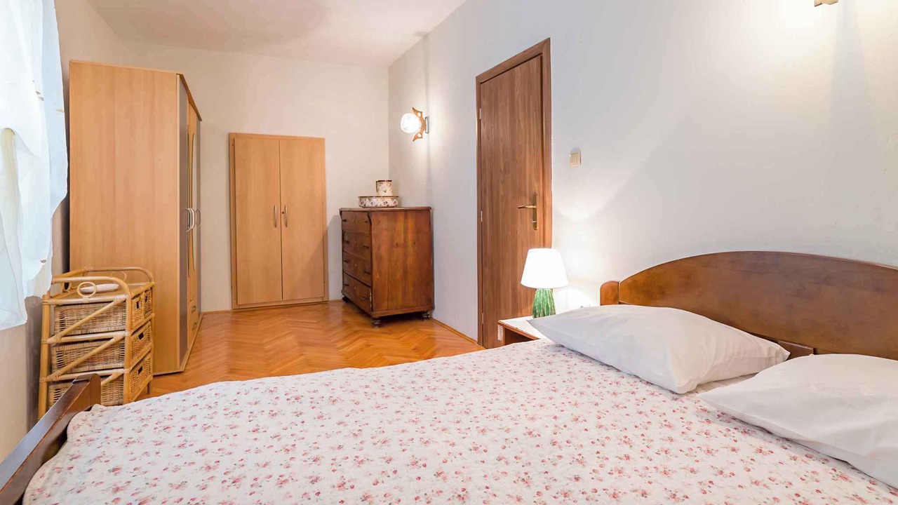 Photo of Bedroom in Baska