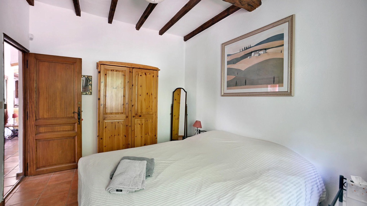 Photo of Others in Maubec