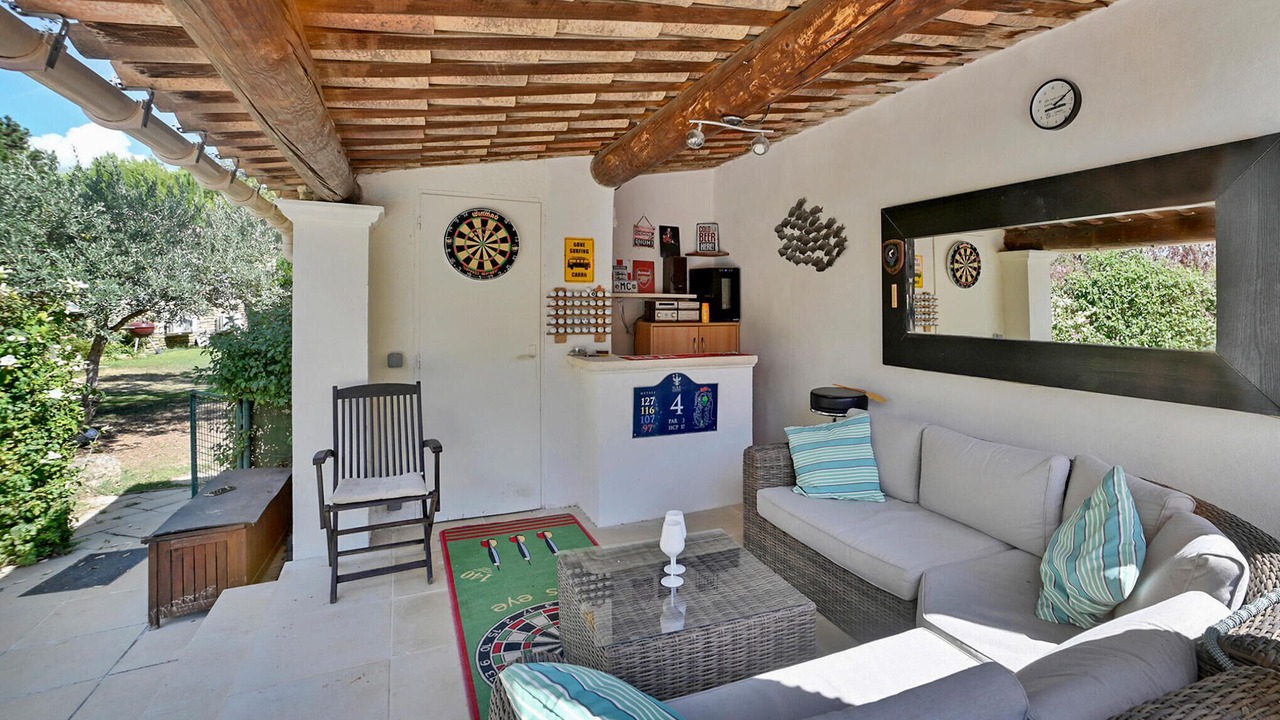 Photo of Others in Maubec