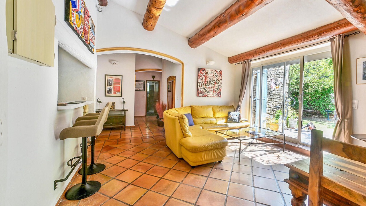 Photo of Bedroom in Maubec