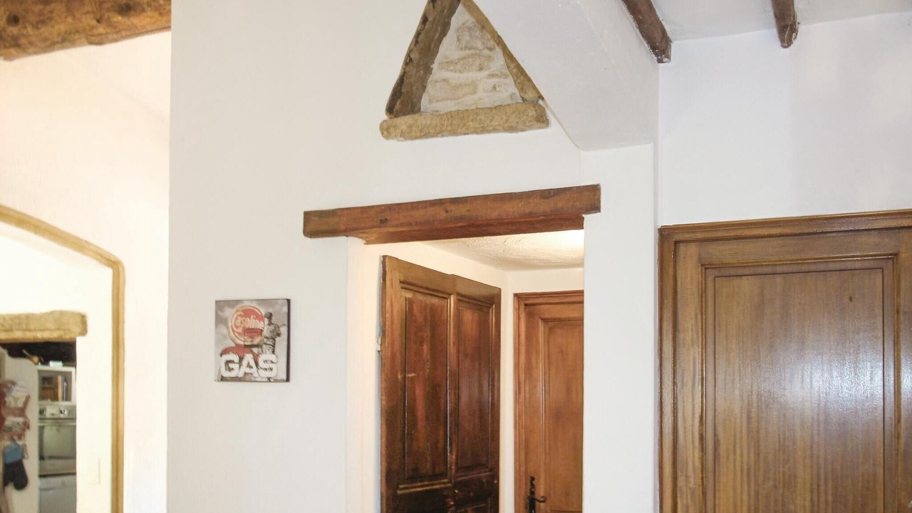 Photo of Others in Maubec