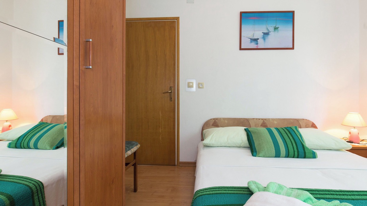 Photo of Bedroom in Punat