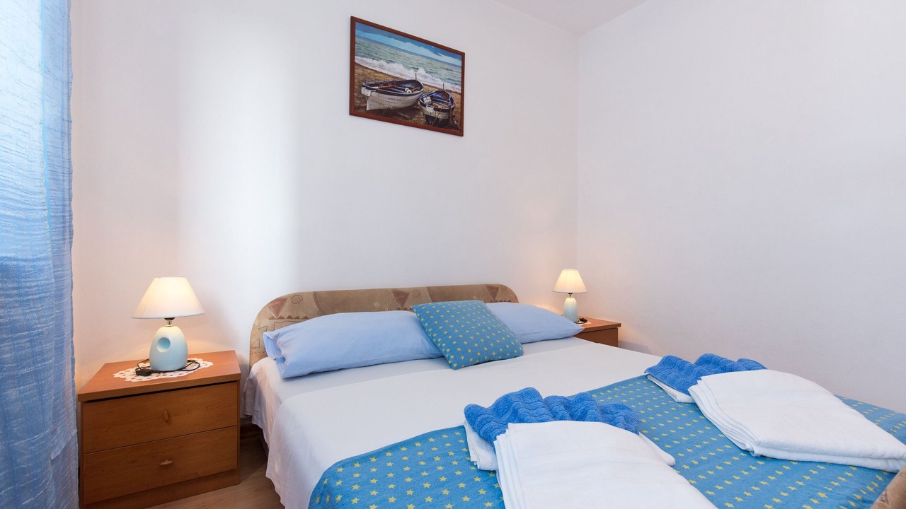 Photo of Bedroom in Punat