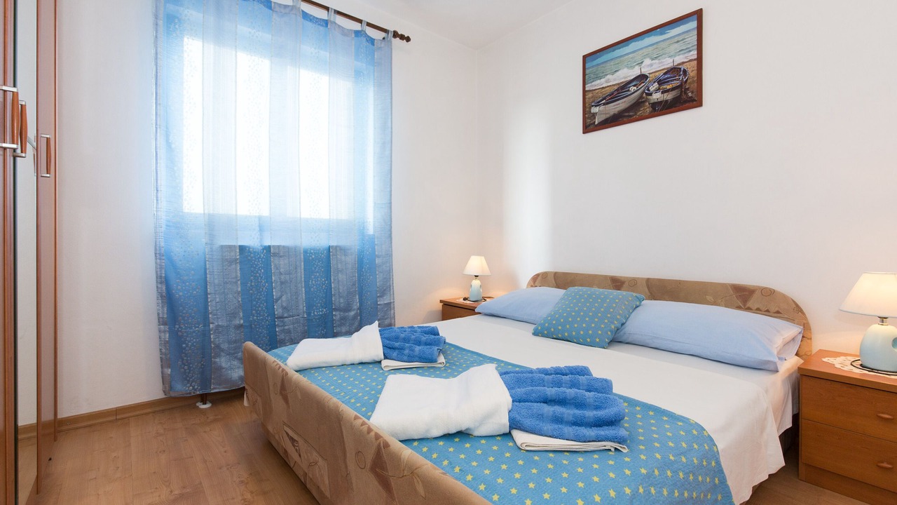 Photo of Bedroom in Punat
