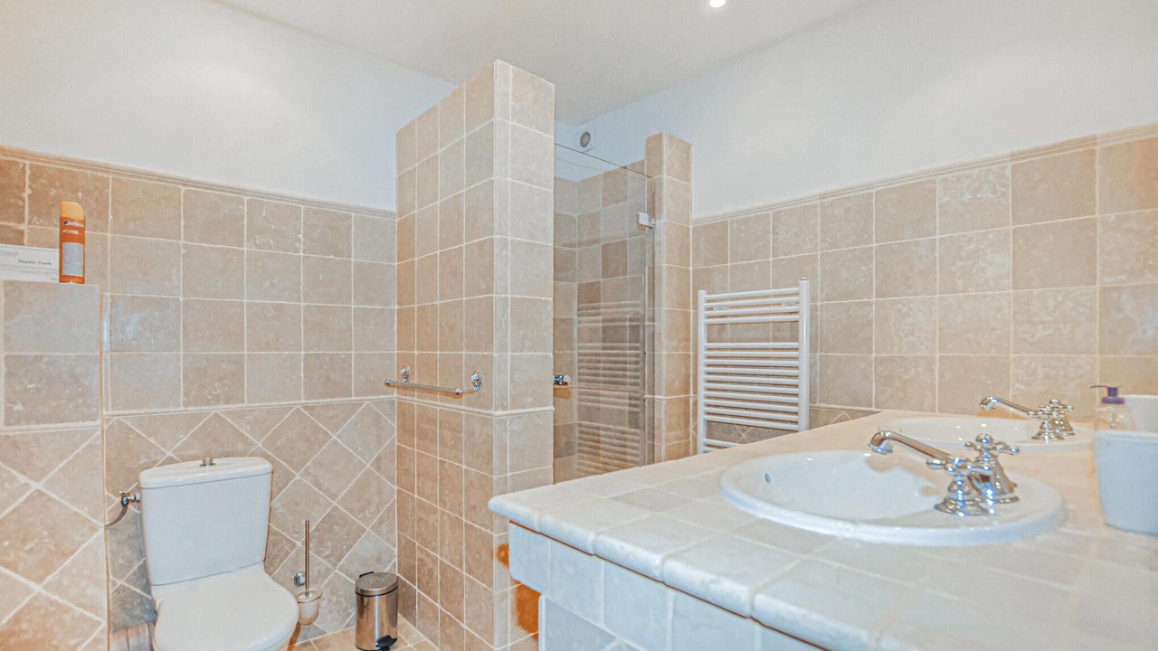 Photo of Bathroom in Taulis
