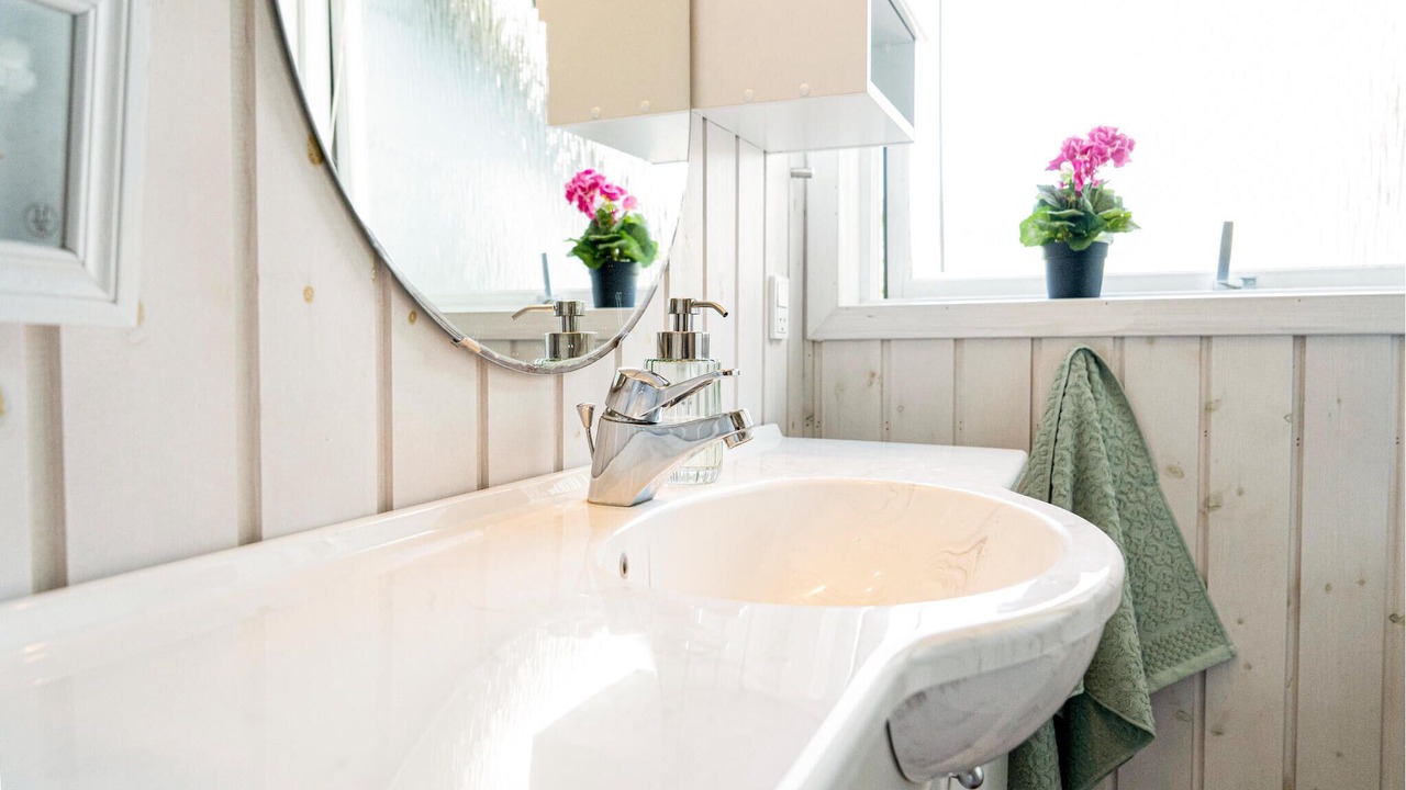 Photo of Bathroom in Flovt Strand