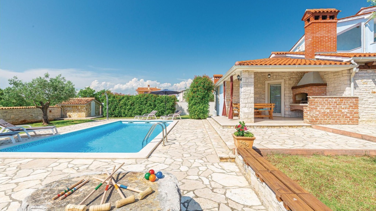 Photo of Outdoor in Gajana