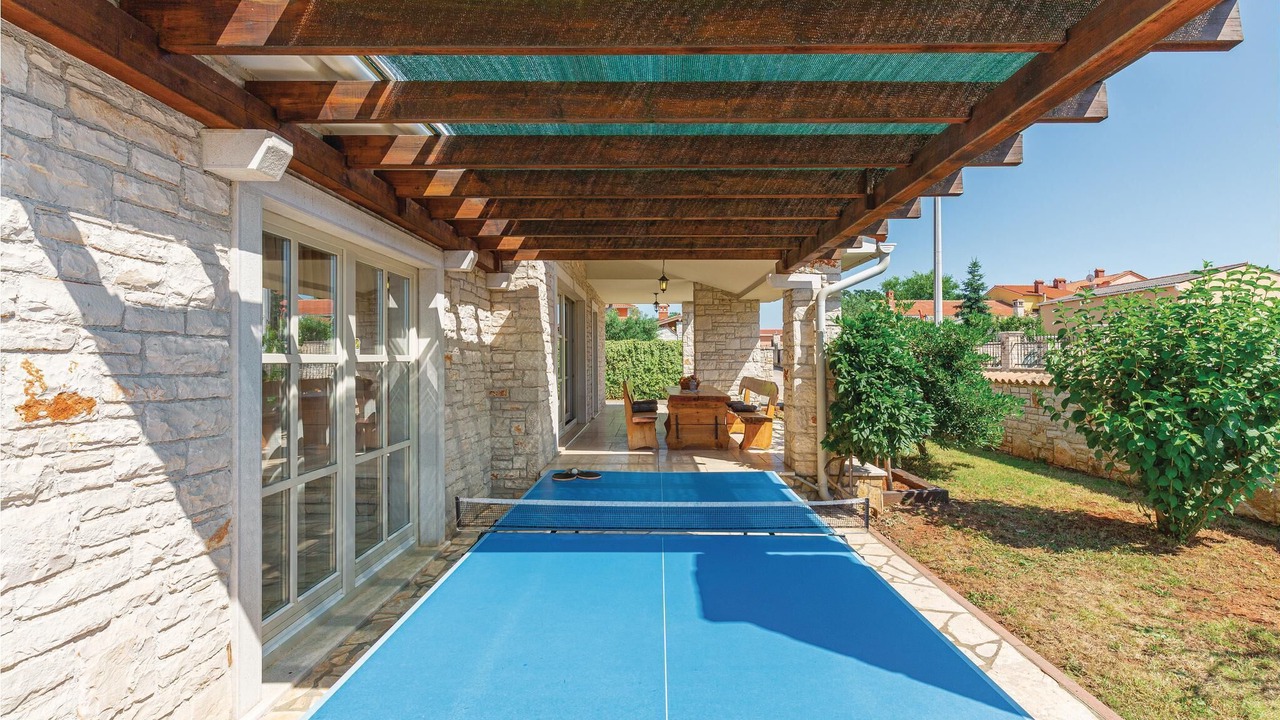 Photo of Outdoor in Gajana