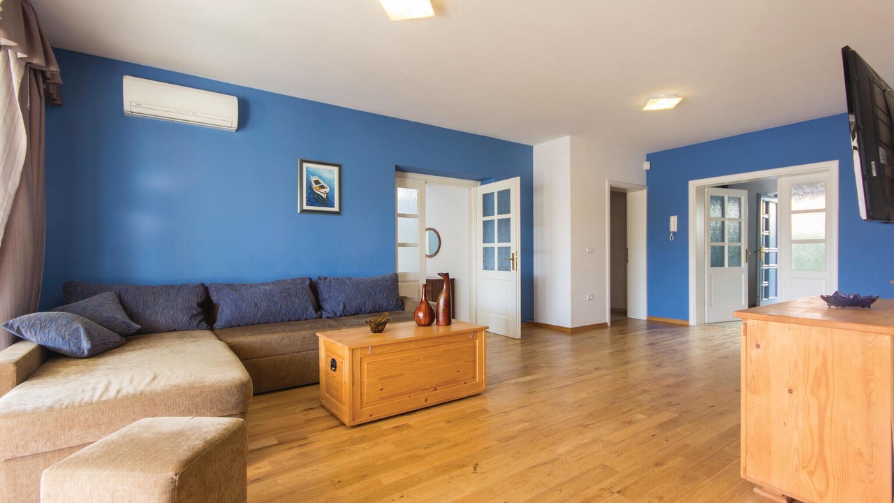 Photo of Bedroom in Gajana