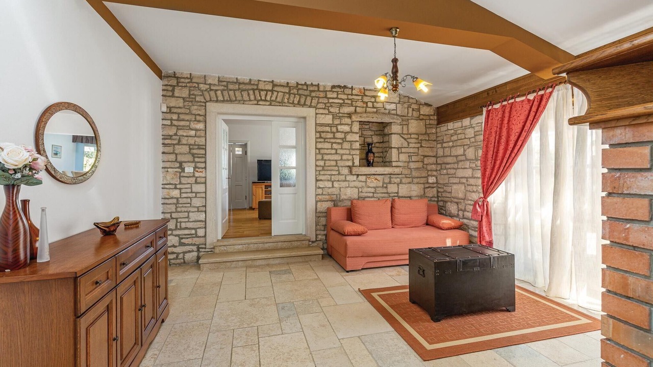 Photo of Bedroom in Gajana