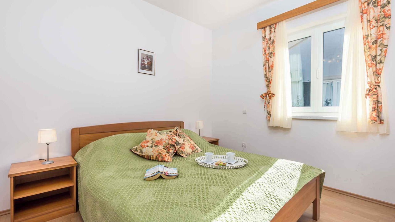 Photo of Bedroom in Banjol