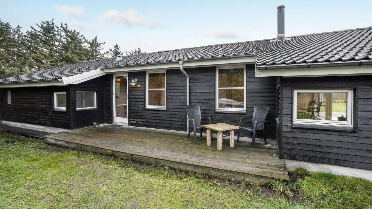 Photo of Others in Lokken
