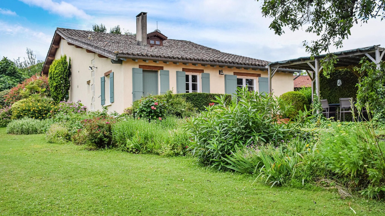 Photo of Outdoor in Bourgougnague
