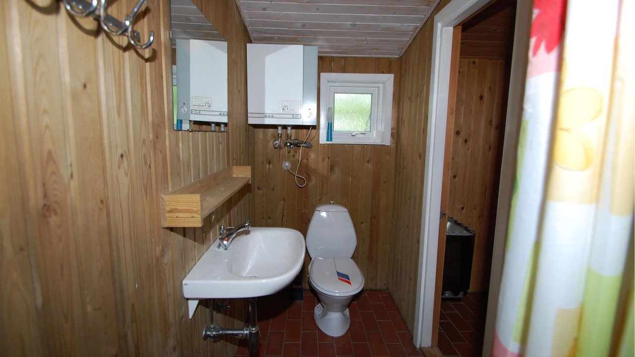 Photo of Bathroom in Saksild Strand