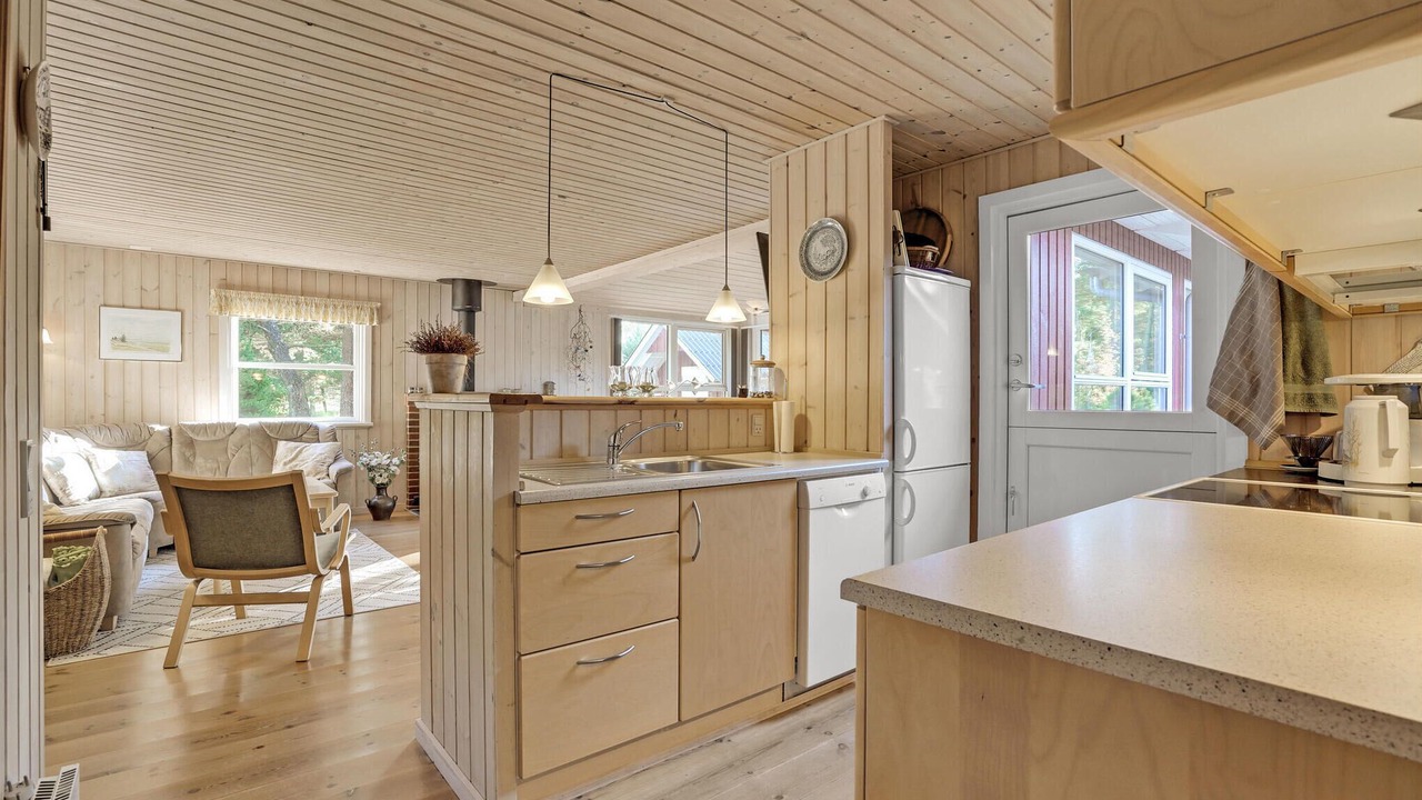 Photo of Others in Ho