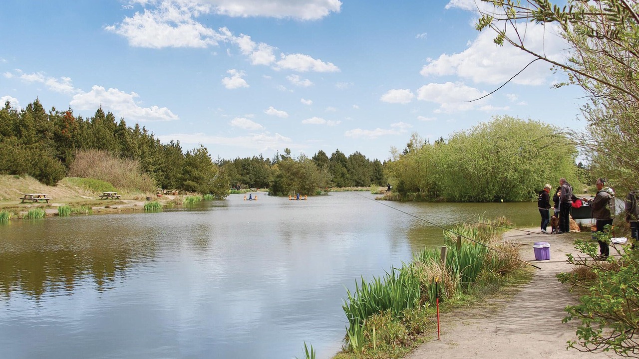 Photo of Others in Ho