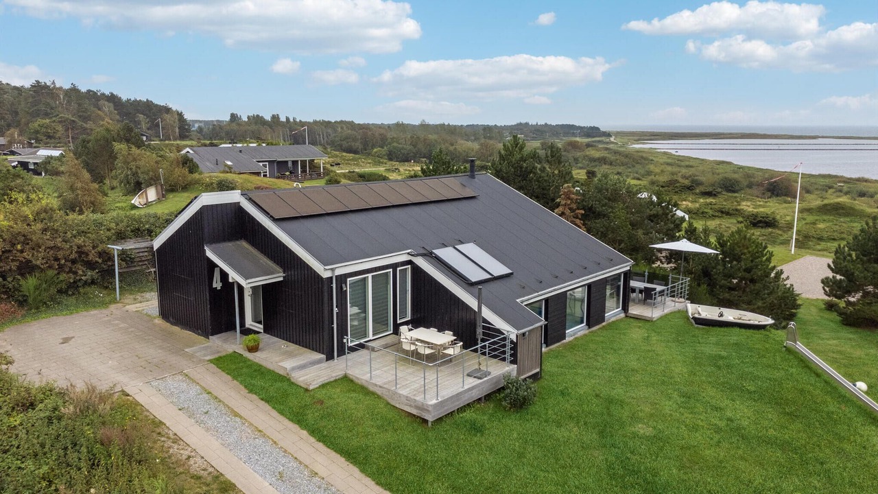 Photo of Others in Øer Strand