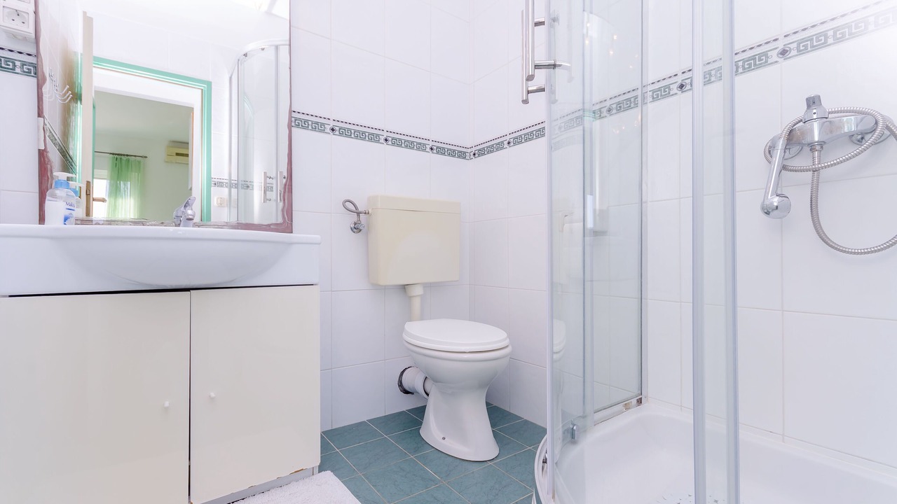 Photo of Bathroom in Okrug Donji