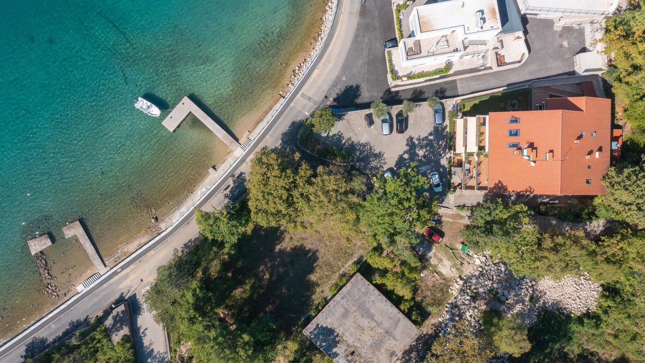 Photo of Others in Omisalj