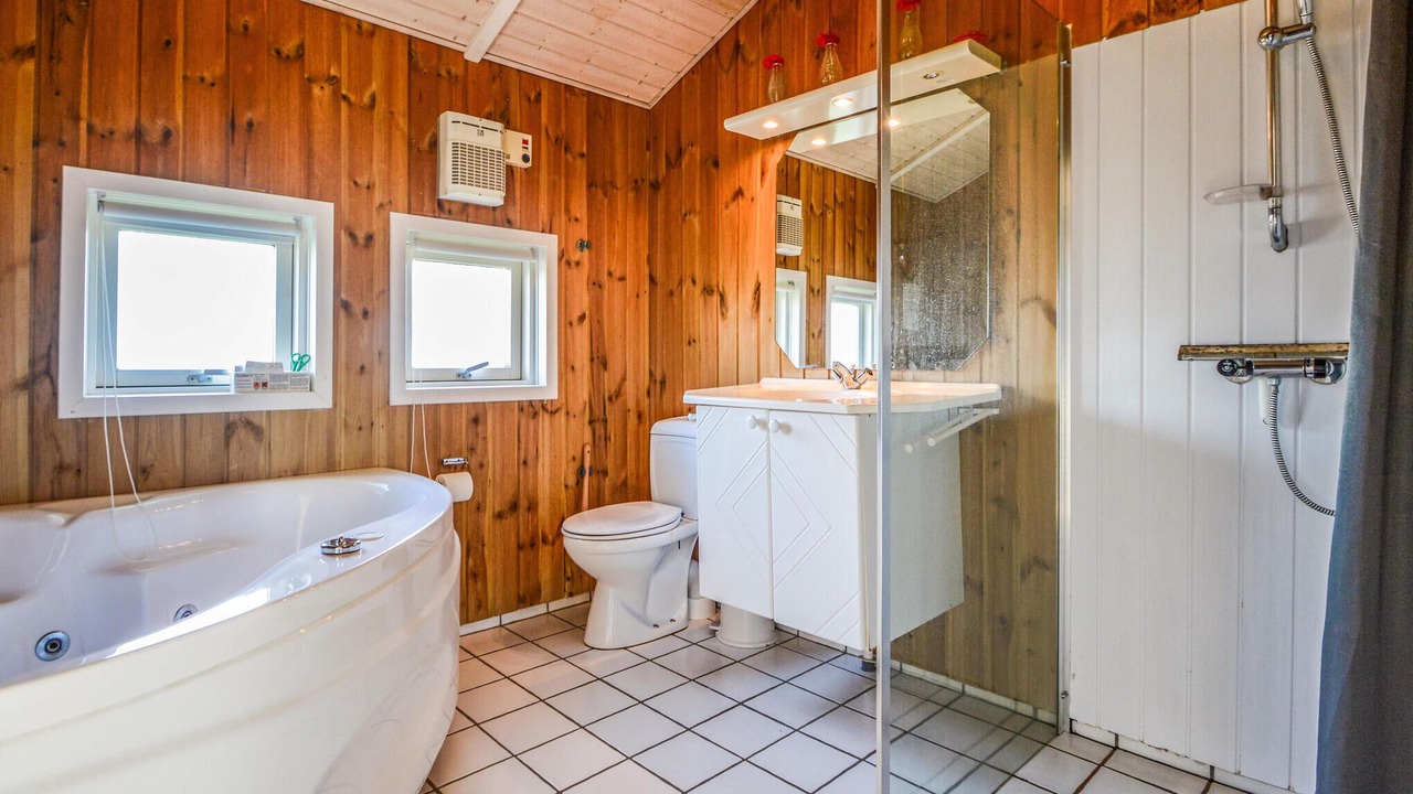 Photo of Bathroom in Hejlsminde Strand