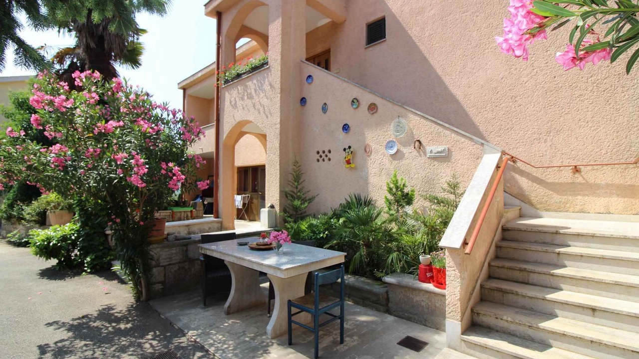 Photo of Outdoor in Mugeba