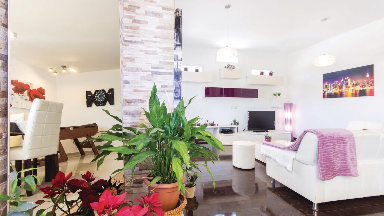 Photo of Bedroom in Sisan