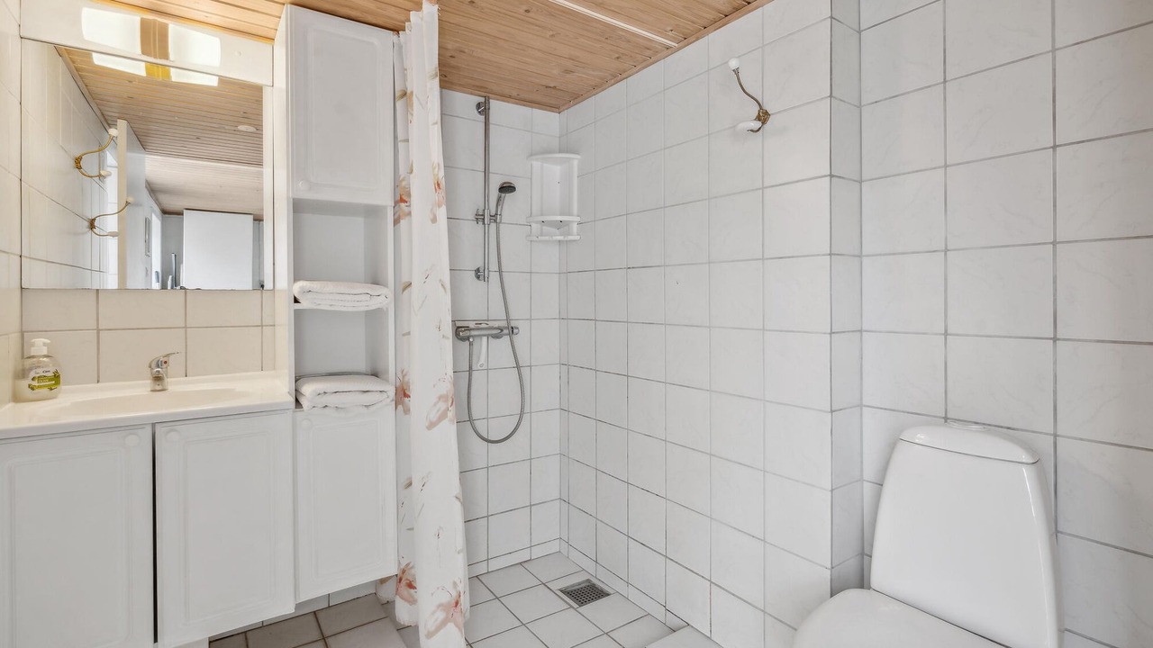 Photo of Bathroom in Sønderstrand