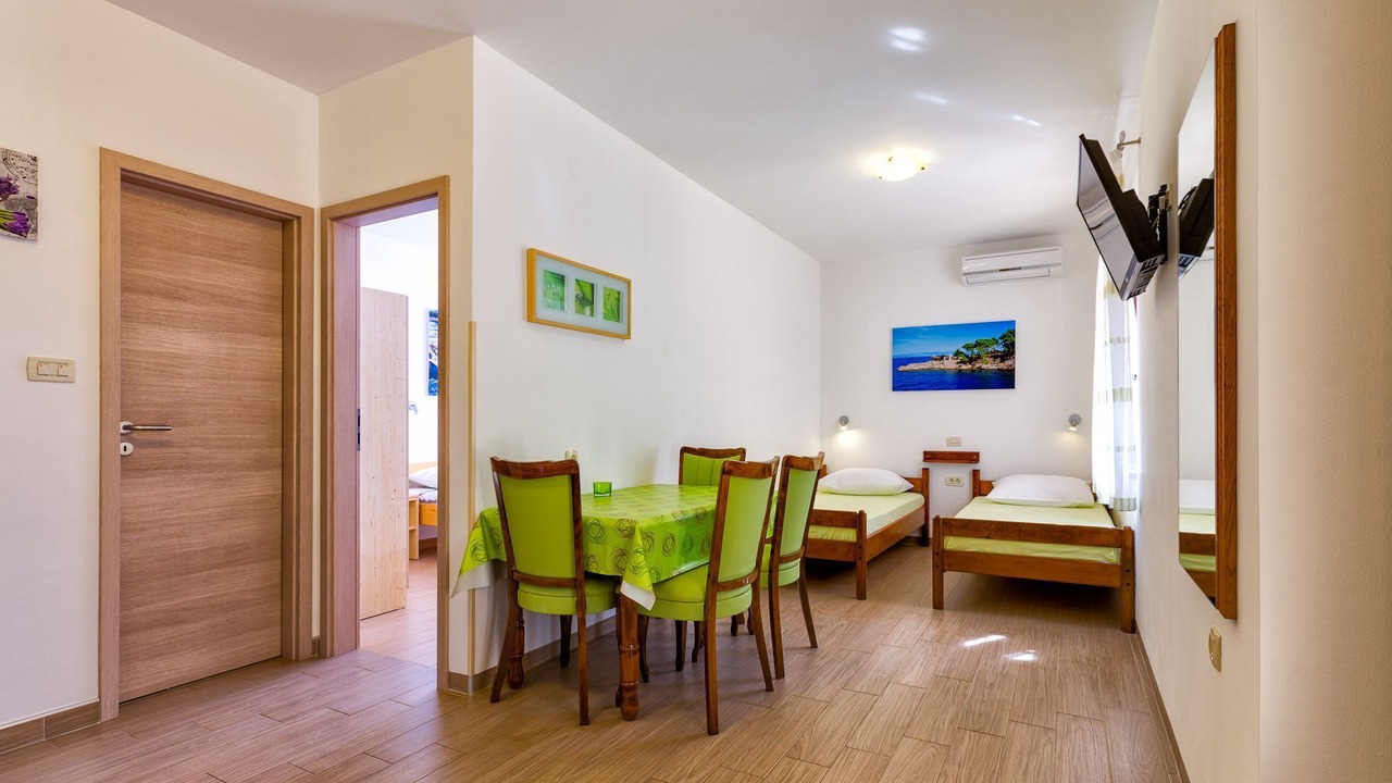 Photo of Bedroom in Cove Murtar