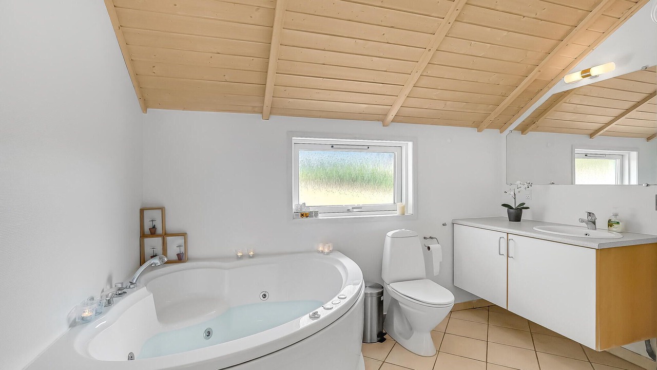 Photo of Bathroom in Sønderstrand
