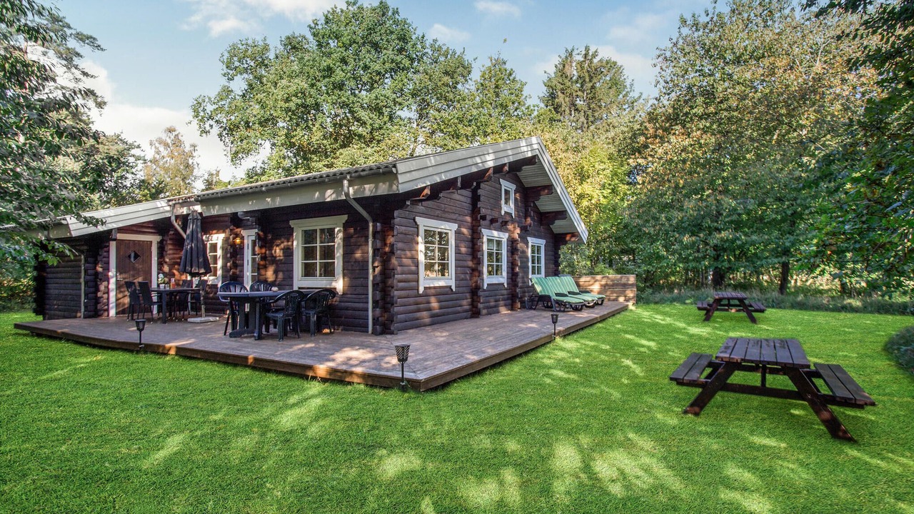 Photo of Others in Ronne