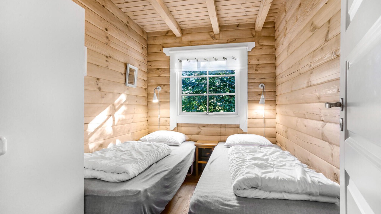 Photo of Others in Ronne