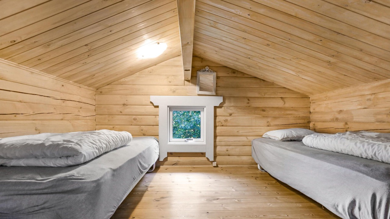 Photo of Others in Ronne