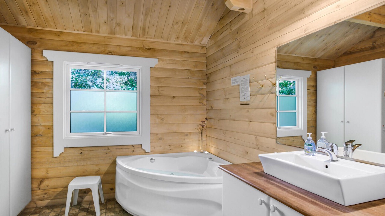 Photo of Bathroom in Ronne