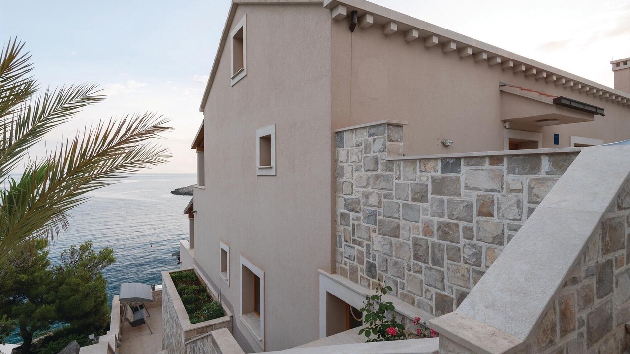 Photo of Outdoor in Blato