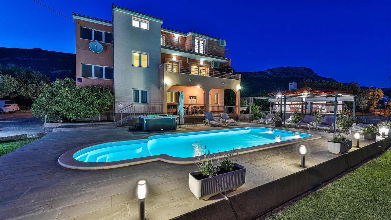 Photo of Outdoor in Kastel Luksic