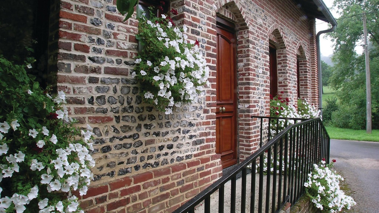 Photo of Others in Embry