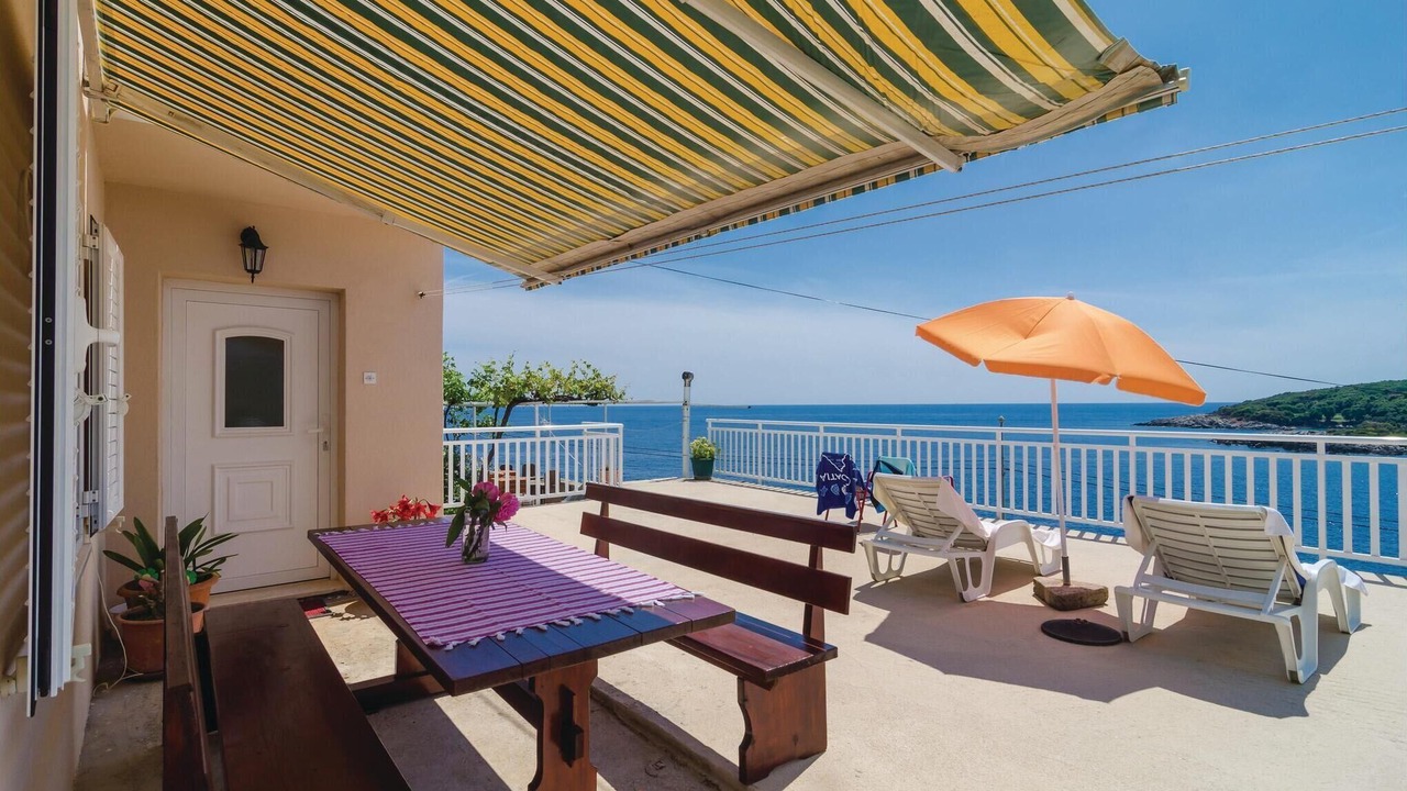 Photo of Patio Balcony in Molunat