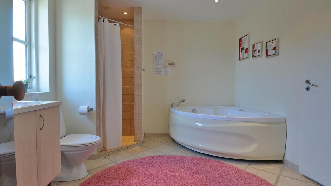 Photo of Bathroom in Falen