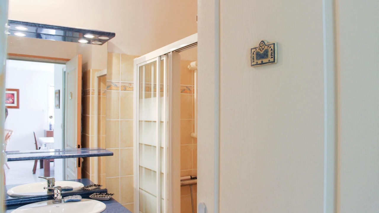 Photo of Bathroom in Planguenoual